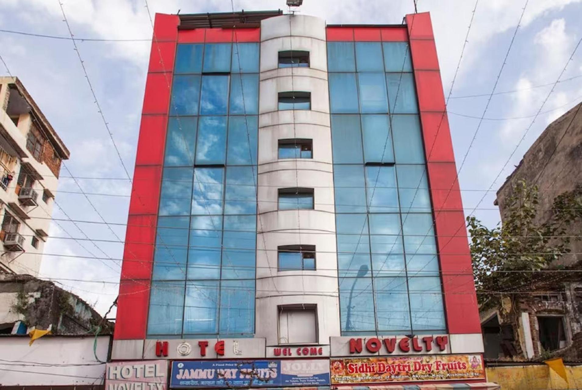 Hotel Novelty Jammu Esterno foto